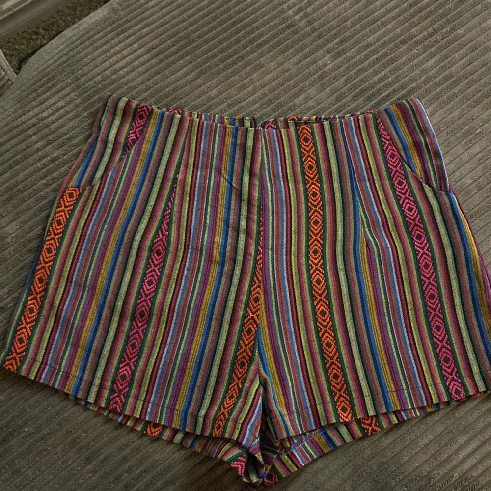 Multicolored stripes shorts size S